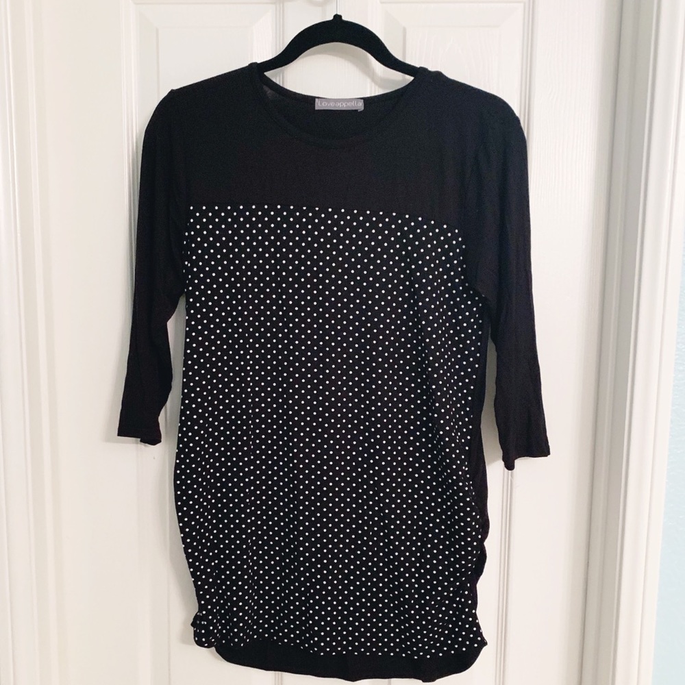 Loveapella Black/White Top Size Medium